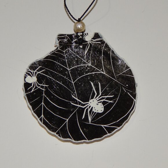 4 Halloween Spider Web Scallop Shell Decoupage Ornaments - PERSONALIZE!!! - Picture 3 of 6